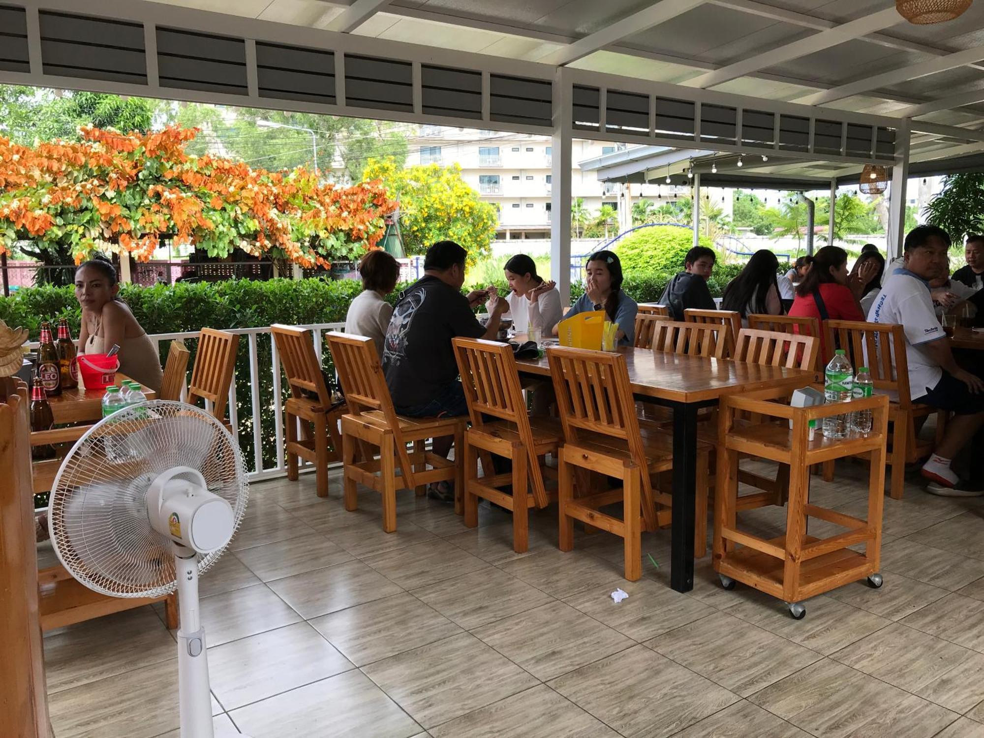 Grand Florida芭提雅带免费游泳池温泉和健身房和办公区水上花园公寓e208 Na Chom Thian Exterior foto
